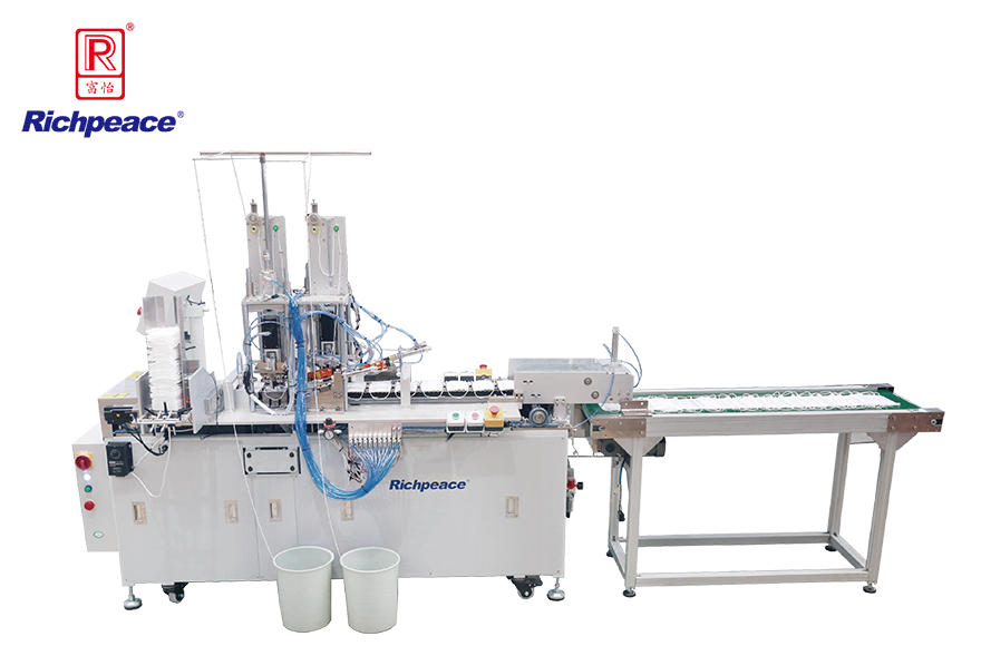 九游体育全自动平面口罩耳带焊接机 （自动放片装置)