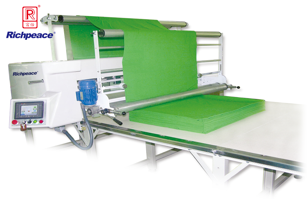 九游体育卷筒针织铺布机