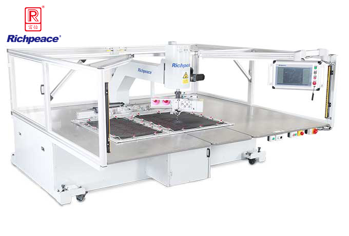 九游体育全自动双针任意转缝纫机(德国机头）