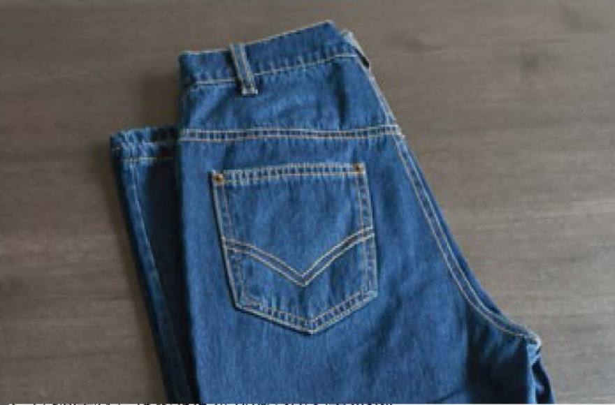 九游体育自动免烫贴袋机