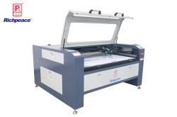 九游体育双头互移激光雕刻切割机