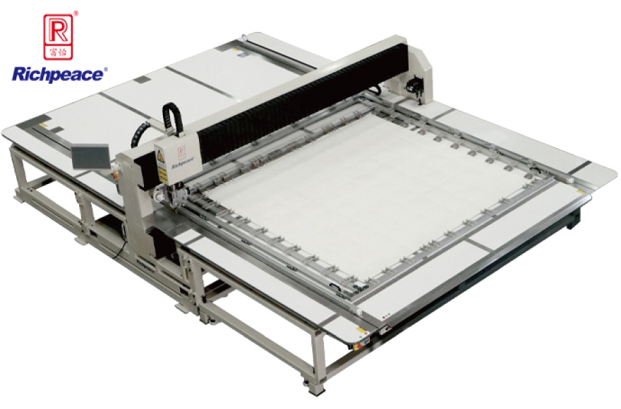 九游体育旋转机头精密绗缝机-羽绒被专用机