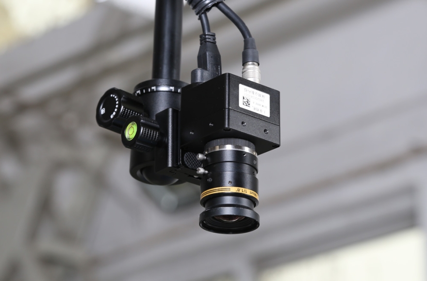 九游体育图形识别全自动缝纫机