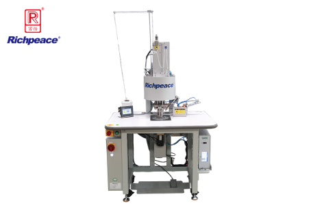 九游体育折叠口罩半自动耳带焊接机