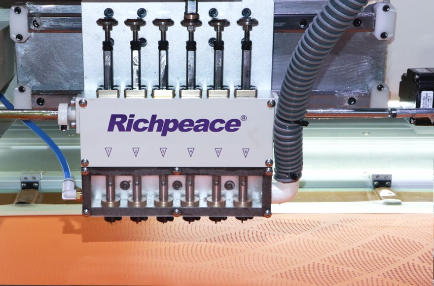 九游体育全自动多头重型冲孔机（固定头-6冲刀）