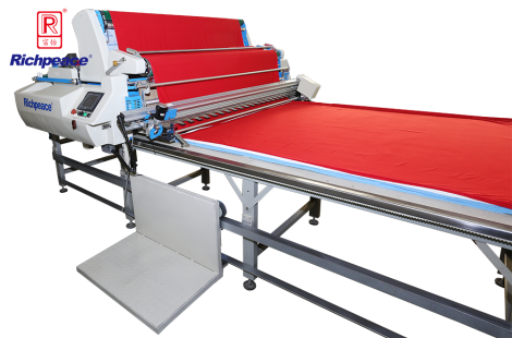 九游体育全自动针织专用铺布机