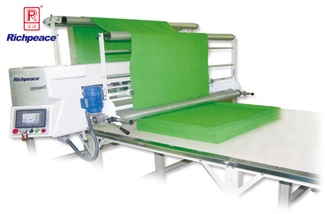 九游体育卷筒针织铺布机