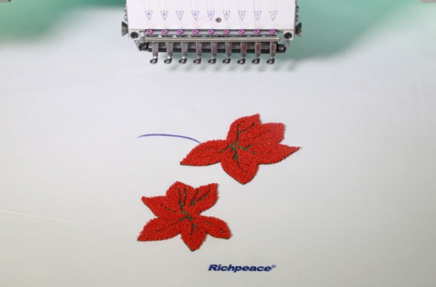 九游体育电脑混合毛巾绣花机