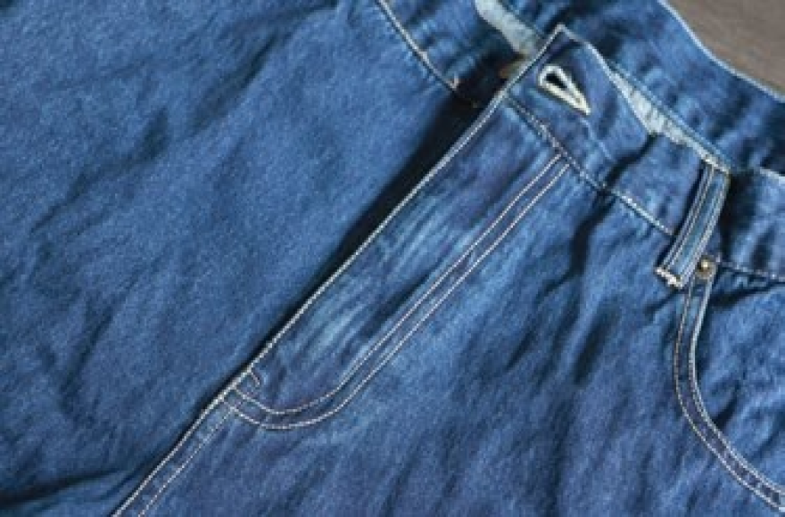 九游体育自动门襟机