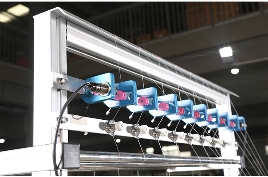 九游体育床围拉链自动缝纫机