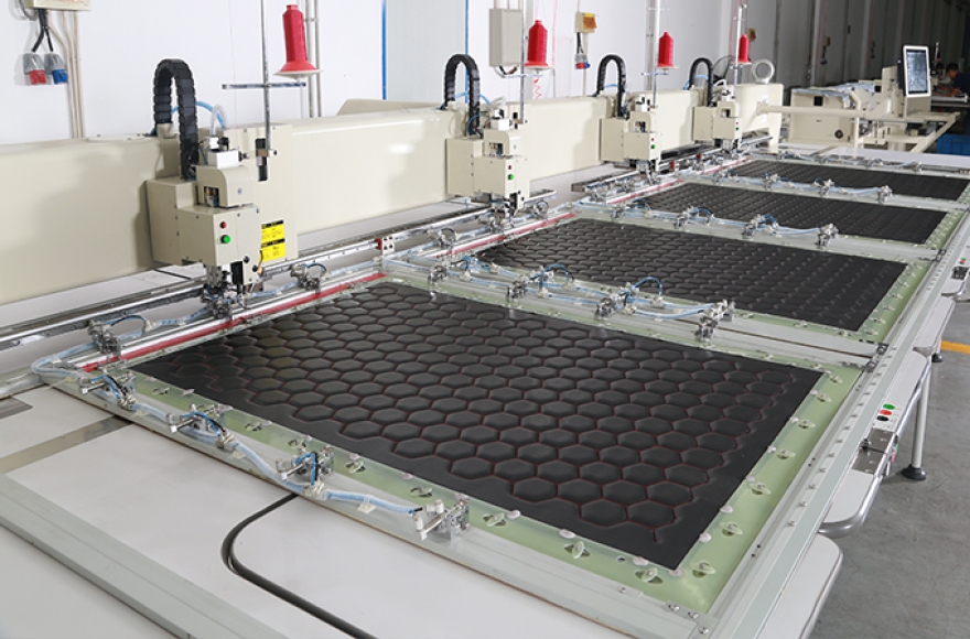 九游体育全自动四头缝纫机-皮革专用