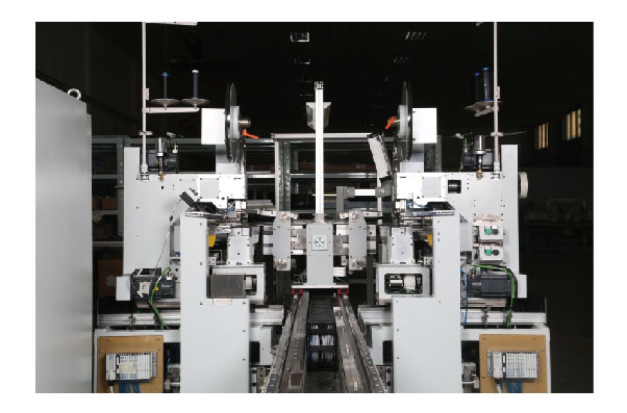 九游体育汽车天窗卷阳帘双边缝纫机