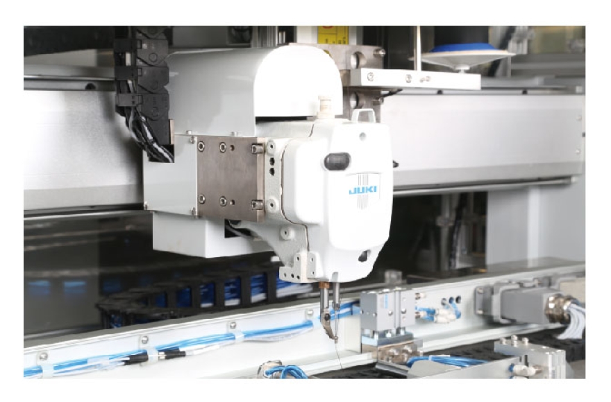 九游体育汽车天窗卷阳帘前边缝纫机