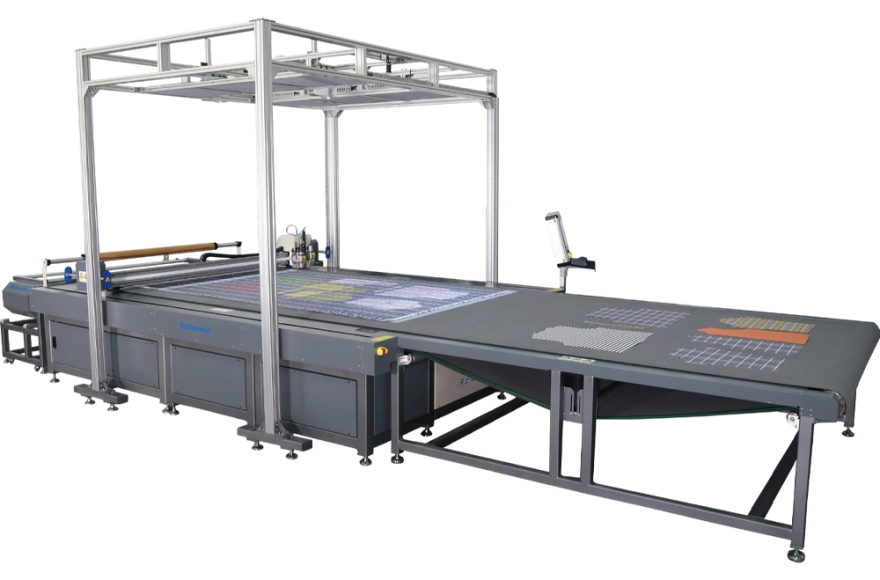 九游体育对条对格专用裁床