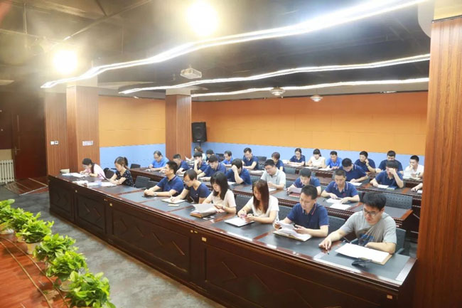 九游体育审核组 九游体育审核组2.jpg