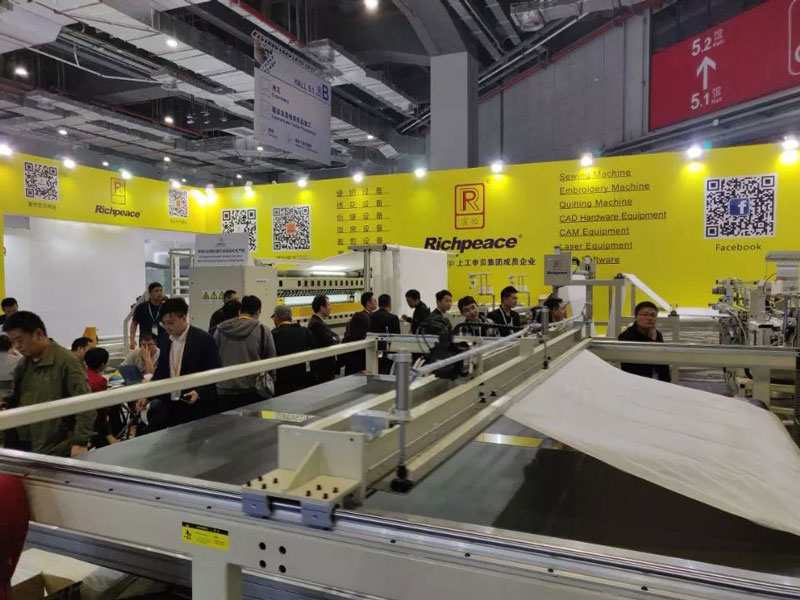 家纺被芯自动化生产线-绗缝机 家纺被芯自动化生产线-绗缝机