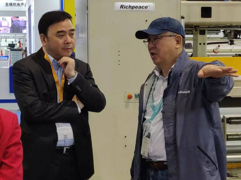 上工申贝(集团)股份有限公司董事长兼总裁张敏 上工申贝(集团)股份有限公司董事长兼总裁张敏