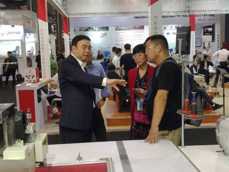 RA车展现场 RA车展现场4.jpg