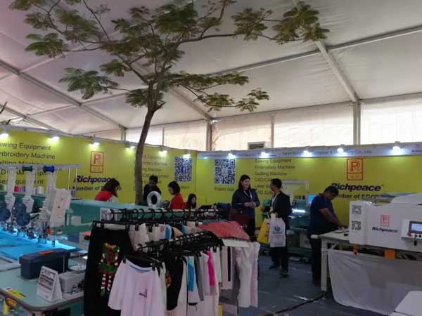 九游体育展位上，长出一棵摇钱树!