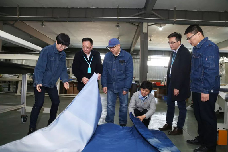 参观九游体育美式胖被自动化生产线 参观九游体育美式胖被自动化生产线3.jpg