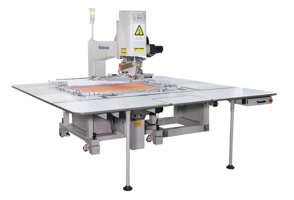 九游体育全自动冲、复、缝、绣生产线