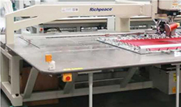 九游体育全自动360°臂桥式皮革缝纫机