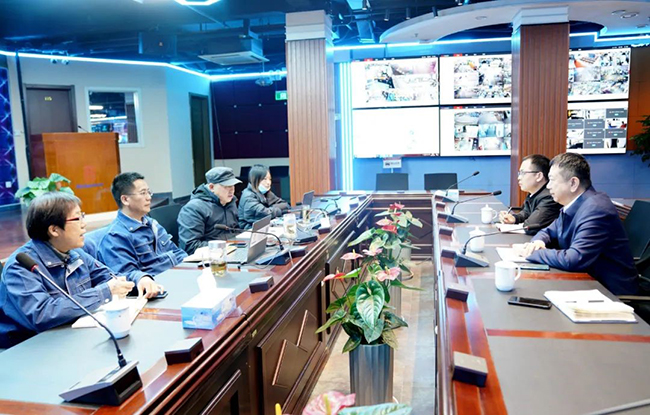 中缝协杨晓京理事长一行莅临九游体育考察调研！