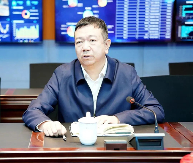 中缝协杨晓京理事长一行莅临九游体育考察调研！