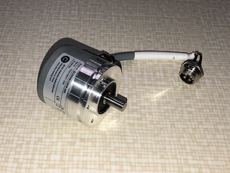 九游体育全自动大料斗铺布机