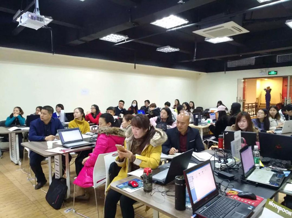 九游体育服装工艺培训班2