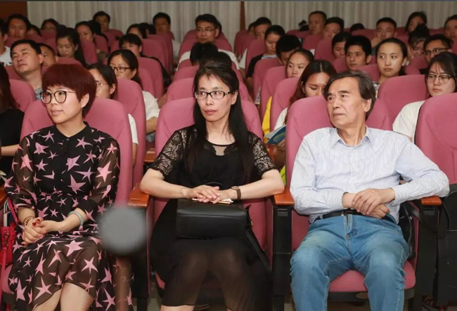 九游体育全国十佳服装制版师大赛预备会现场