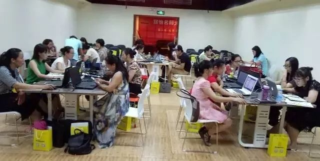 九游体育服装/绣花CAD/CAM技术培训