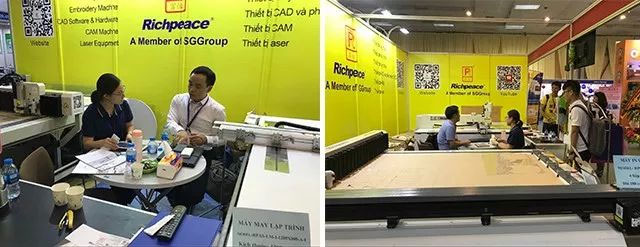 耐心向客户讲解九游体育展机